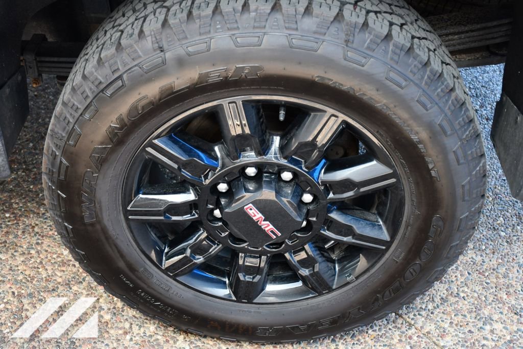 2025 GMC Sierra 2500HD AT4 - Photo 31