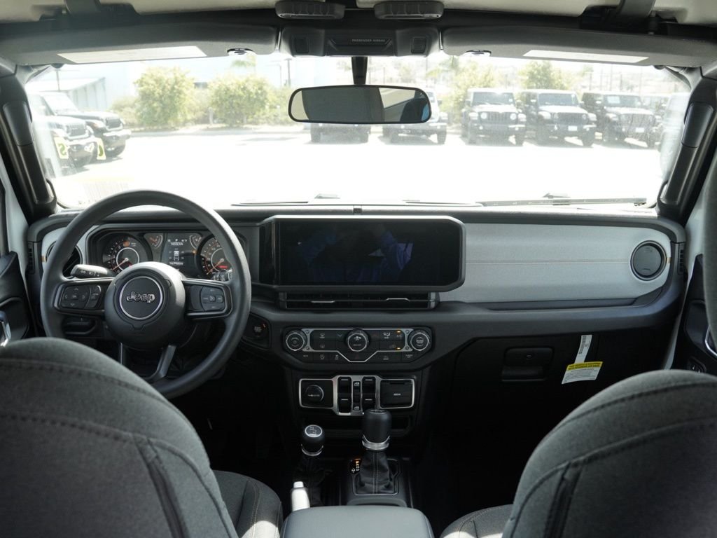 New 2026 Bright White Clear-Coat Exterior Paint Jeep Sport image 23