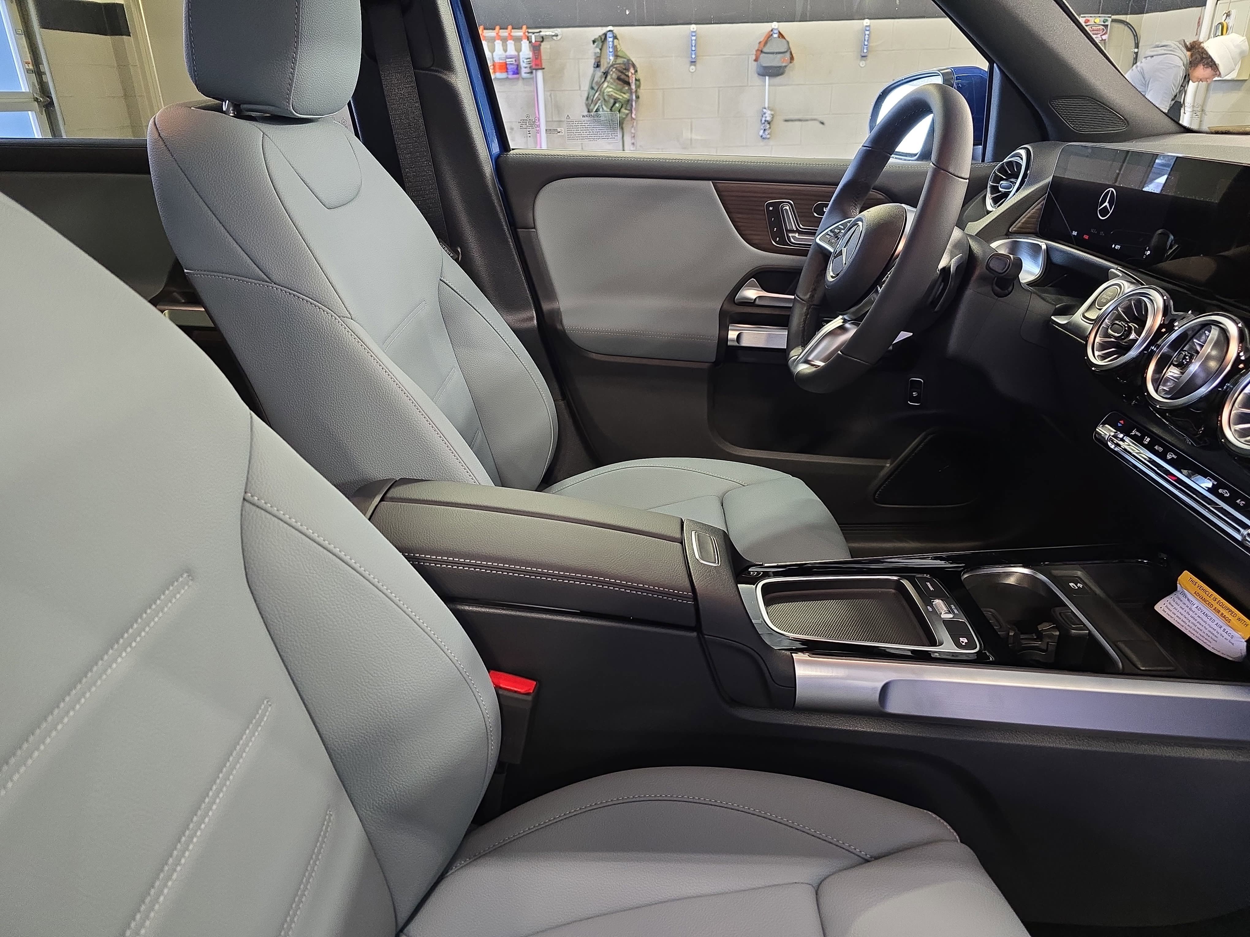 New 2026 Starling Blue Metallic Mercedes-Benz GLB250 image 10