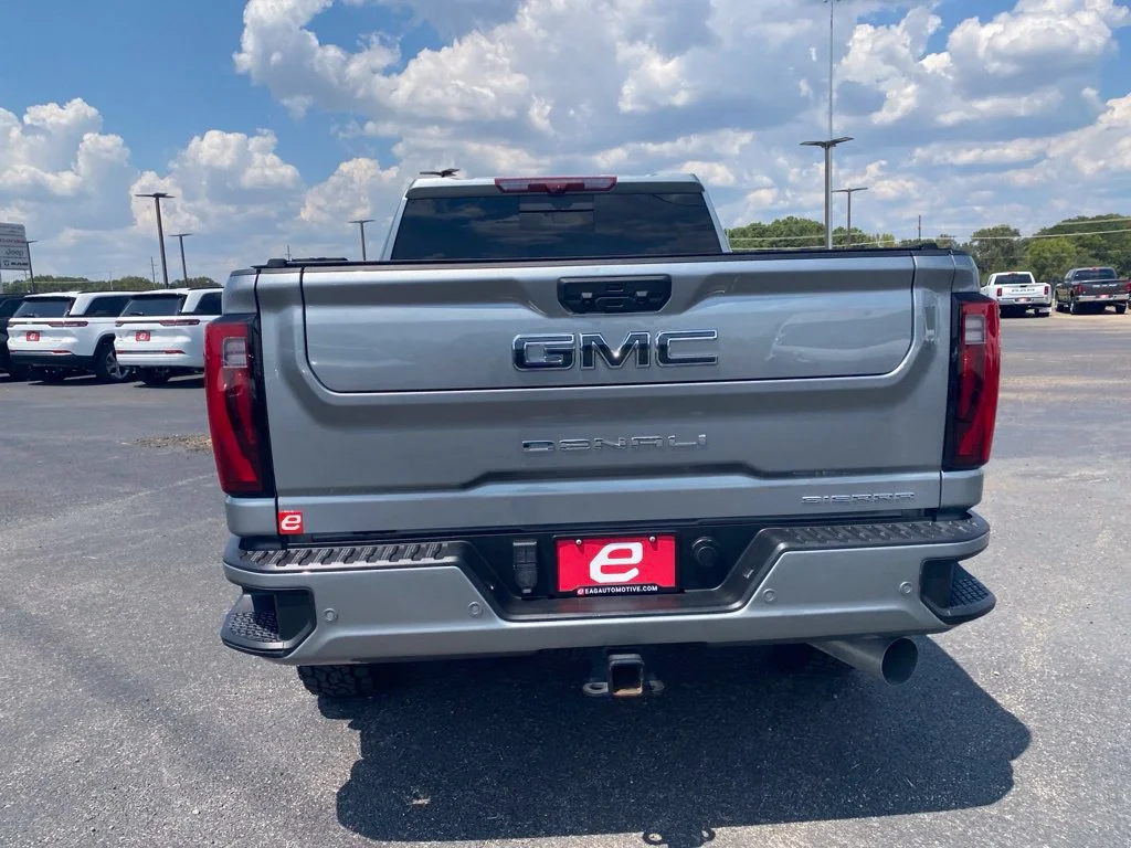 Used 2025 Silver GMC Denali Ultimate image 6