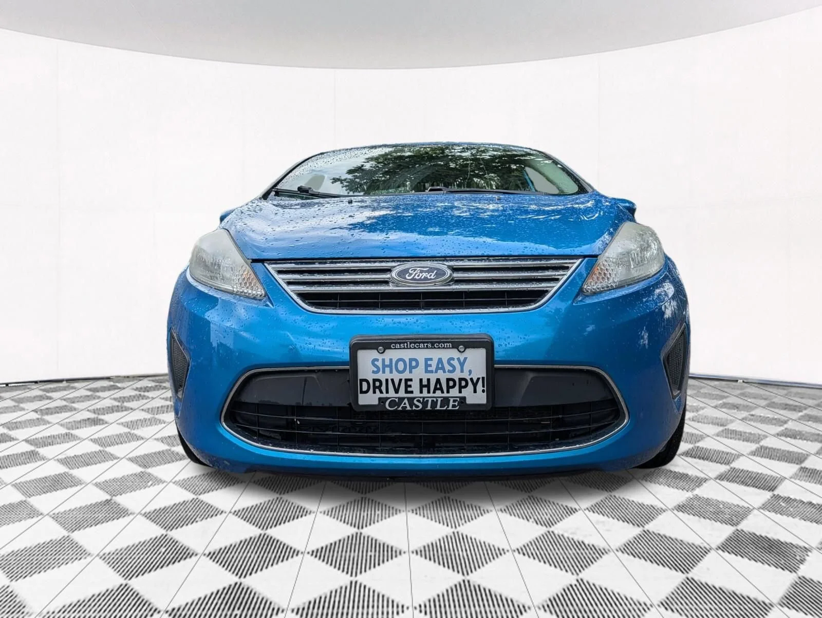 Used 2012 Blue Ford SE image 13