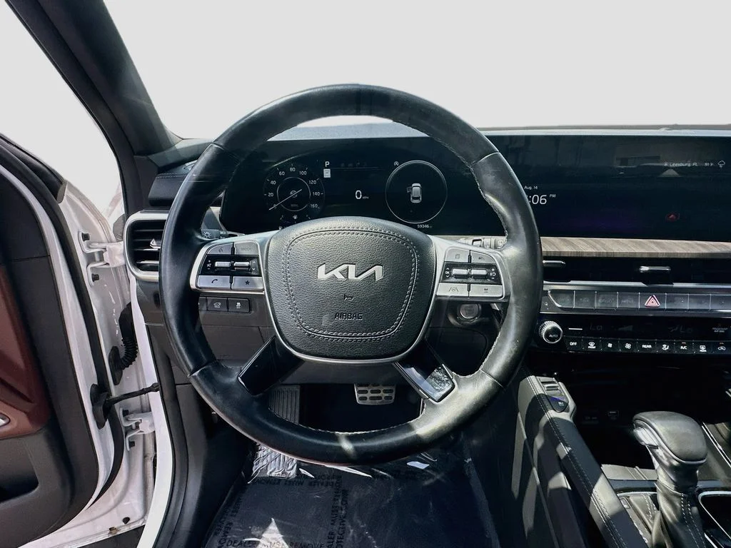 Certified Used 2023 White Kia SX-Prestige image 11