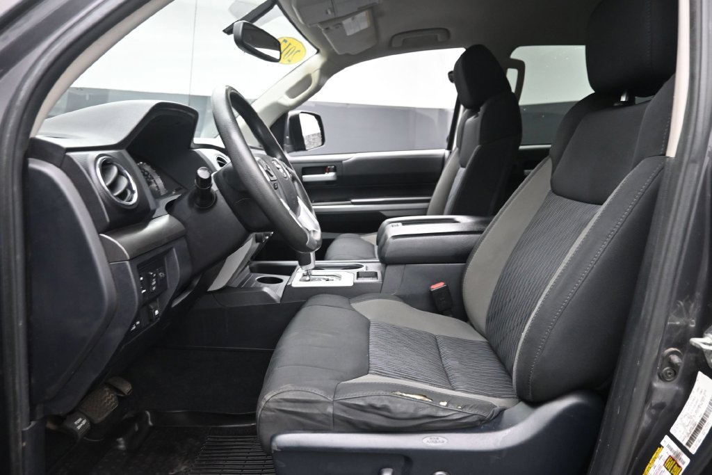 Used 2017 Gray Toyota SR5 image 19