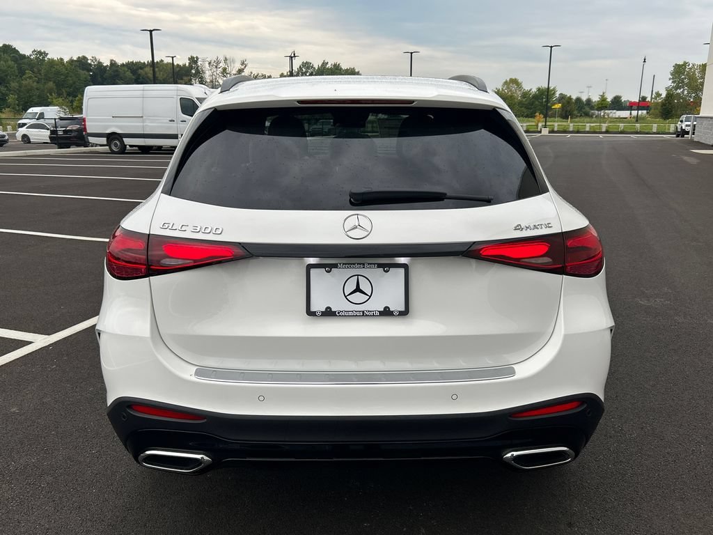 New 2027 Polar White Mercedes-Benz GLC 300 image 41