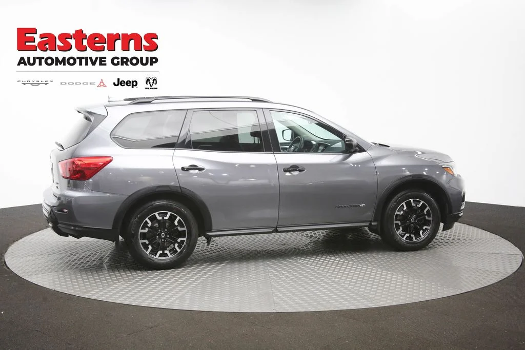Used 2020 Gray Nissan SL image 52
