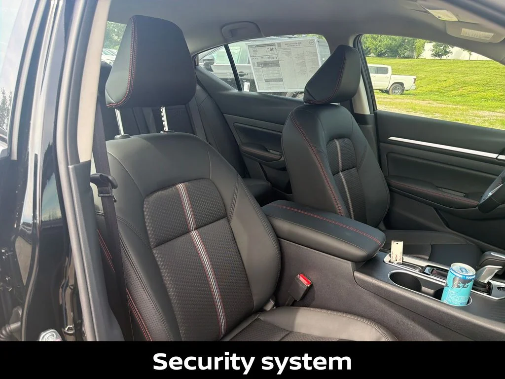 New 2026 Black Nissan 2.5 SR image 36