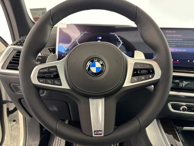 New 2026 Mineral White Metallic BMW xDrive40i image 23