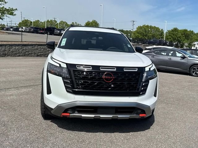 New 2026 Everest White Pearl TriCoat Nissan Rock Creek® image 9