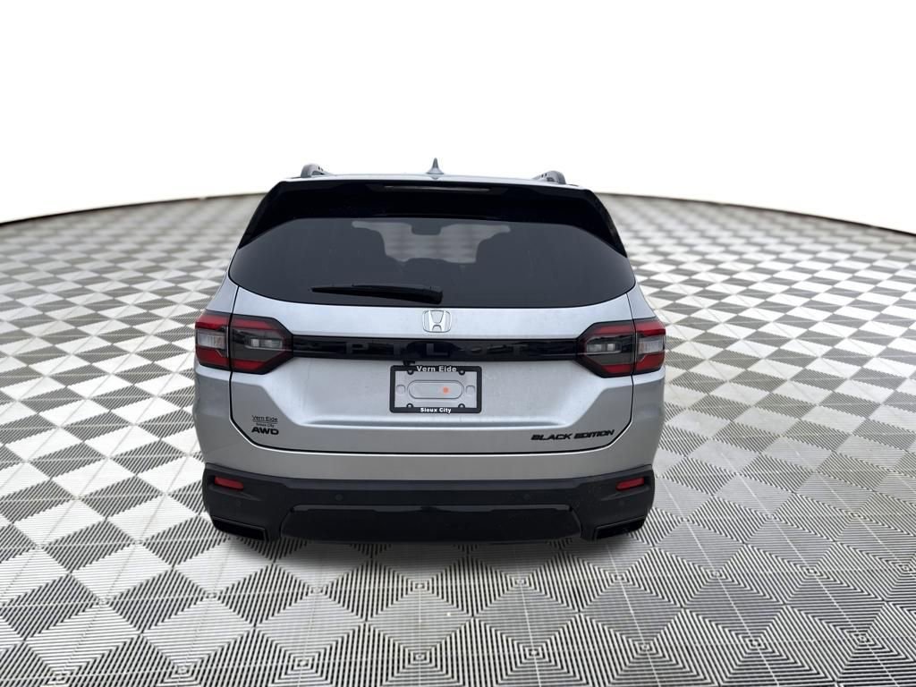 New 2026 Solar Silver Metallic Honda Black Edition image 4