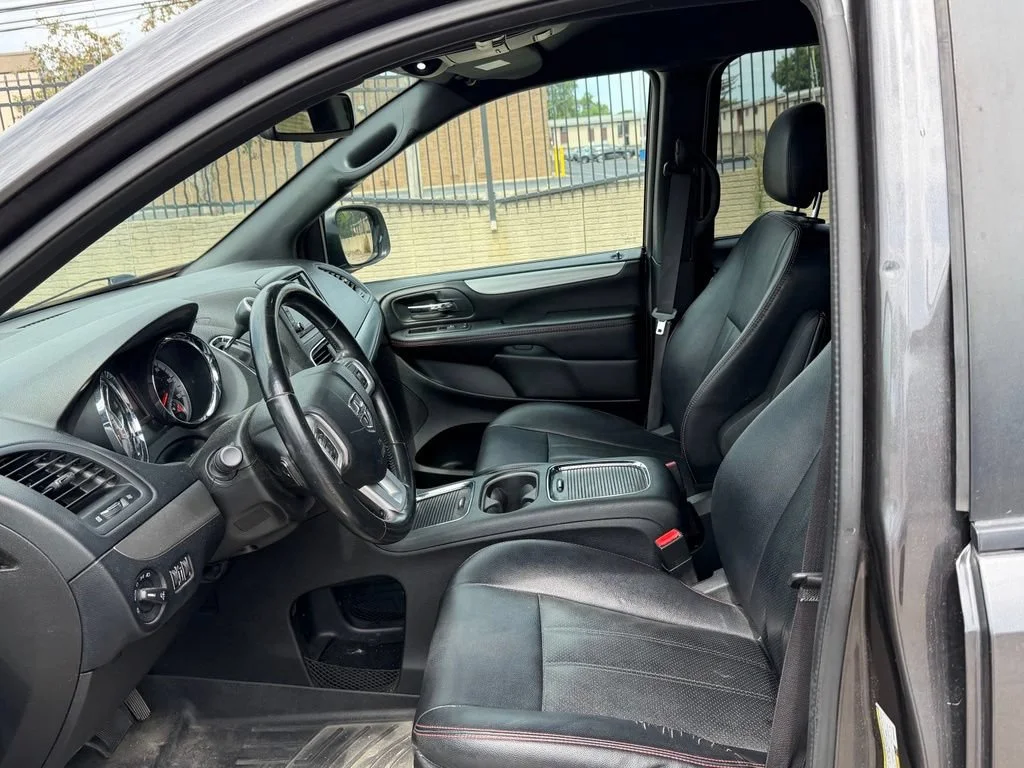 Used 2019 Gray Dodge GT image 9