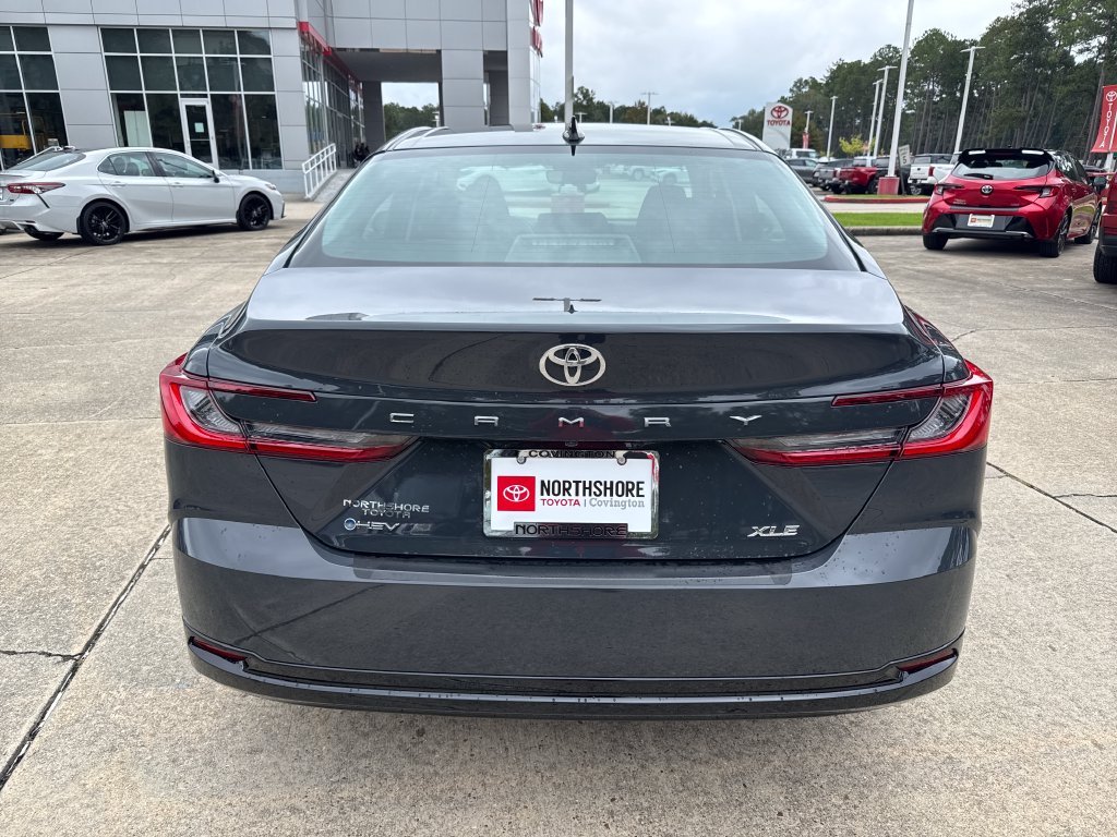 Used 2026  Toyota XLE image 5