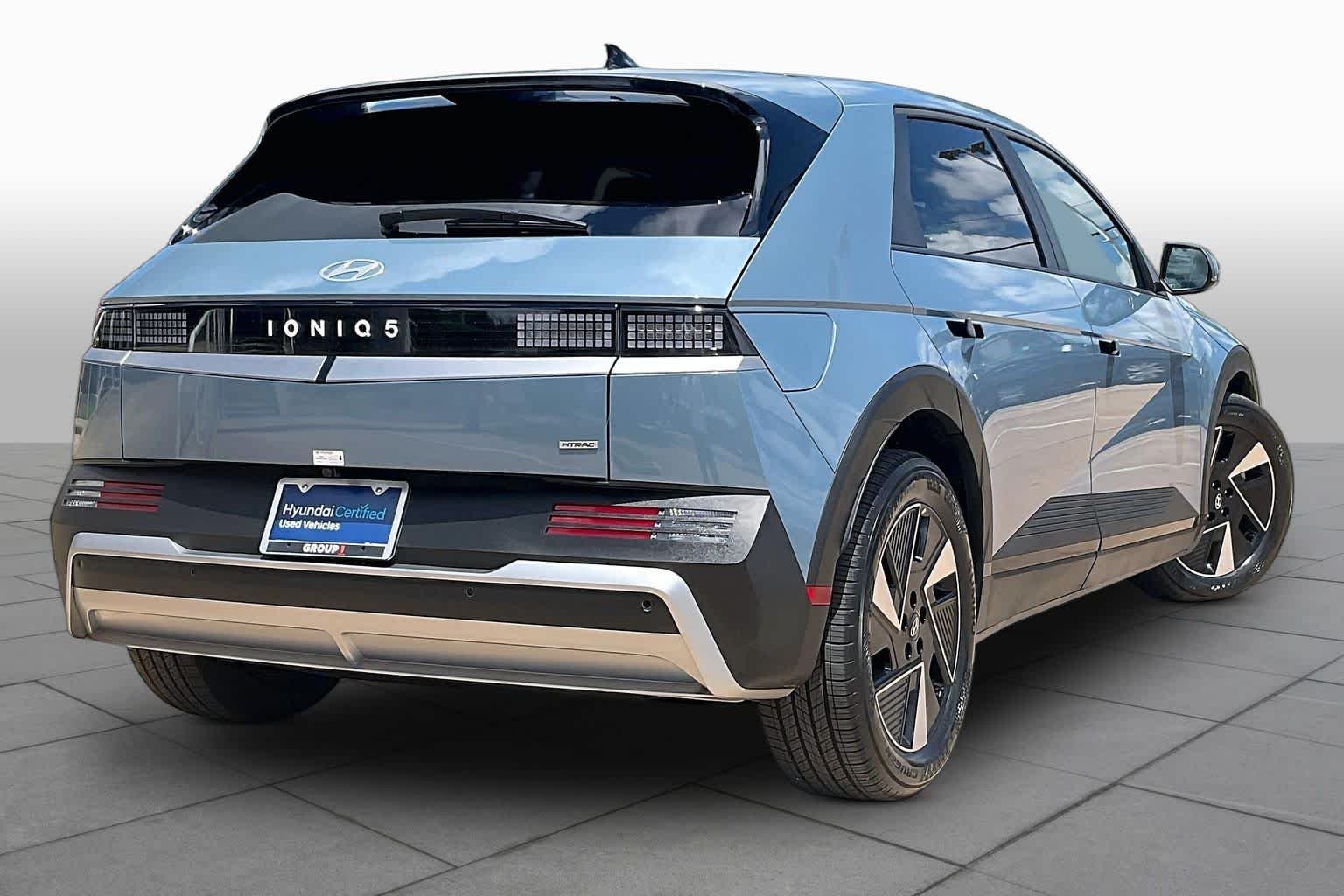 2026 Hyundai IONIQ 5 SE - Photo 12