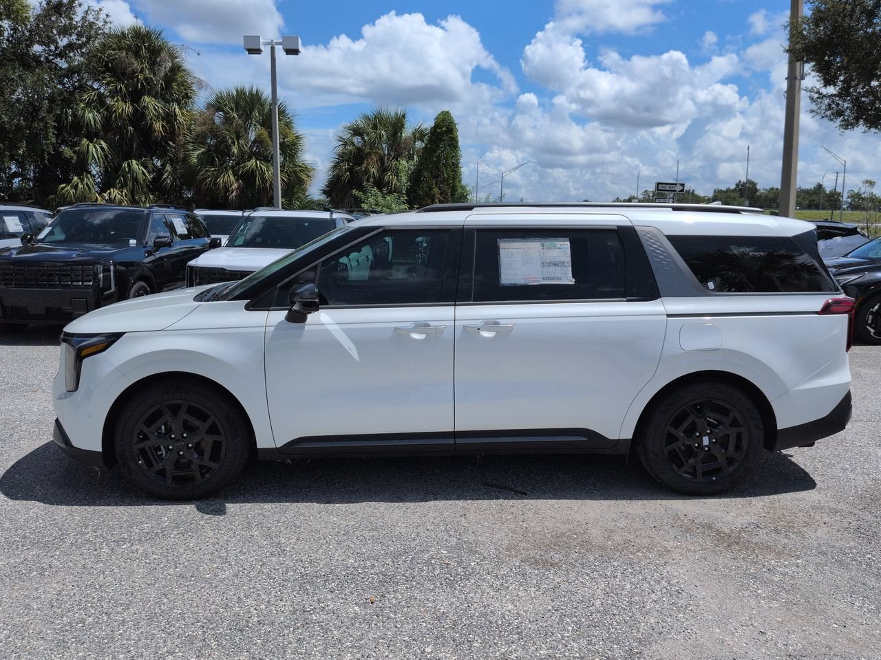 New 2026 Snow White Pearl Kia SX Prestige image 7