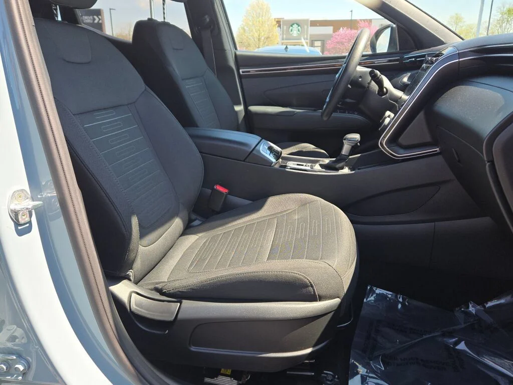 Used 2023 Blue Hyundai SEL image 6