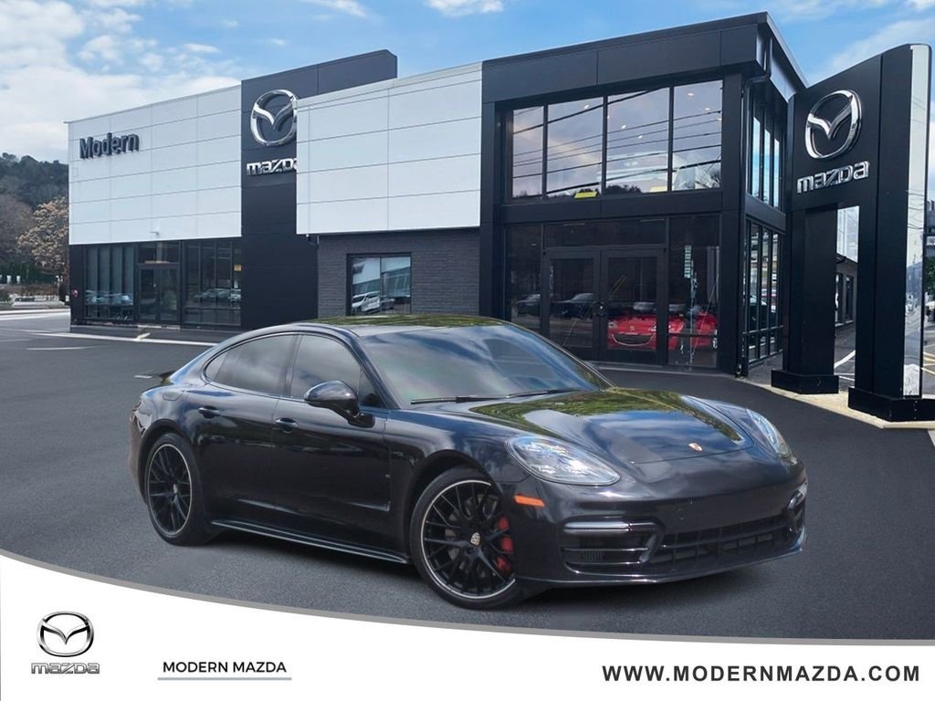 2020 Porsche Panamera GTS's photo