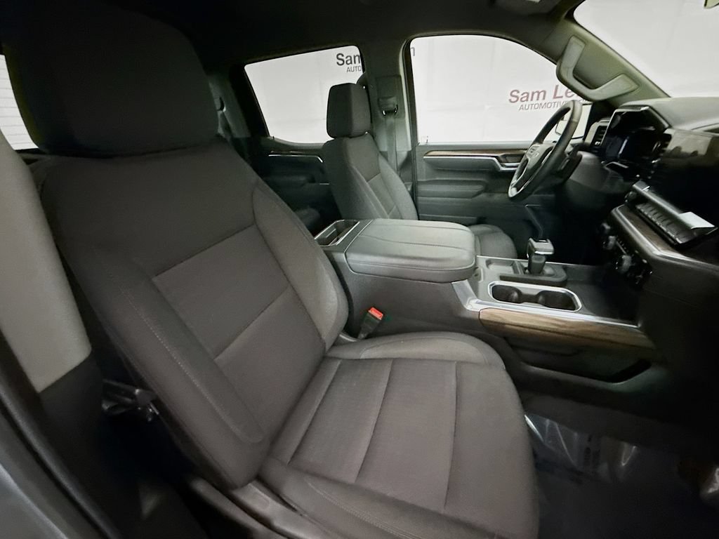 Used 2025 Sterling Gray Metallic Chevrolet RST image 29