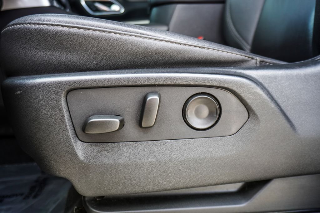 Used 2024 Black Chevrolet Z71 image 7
