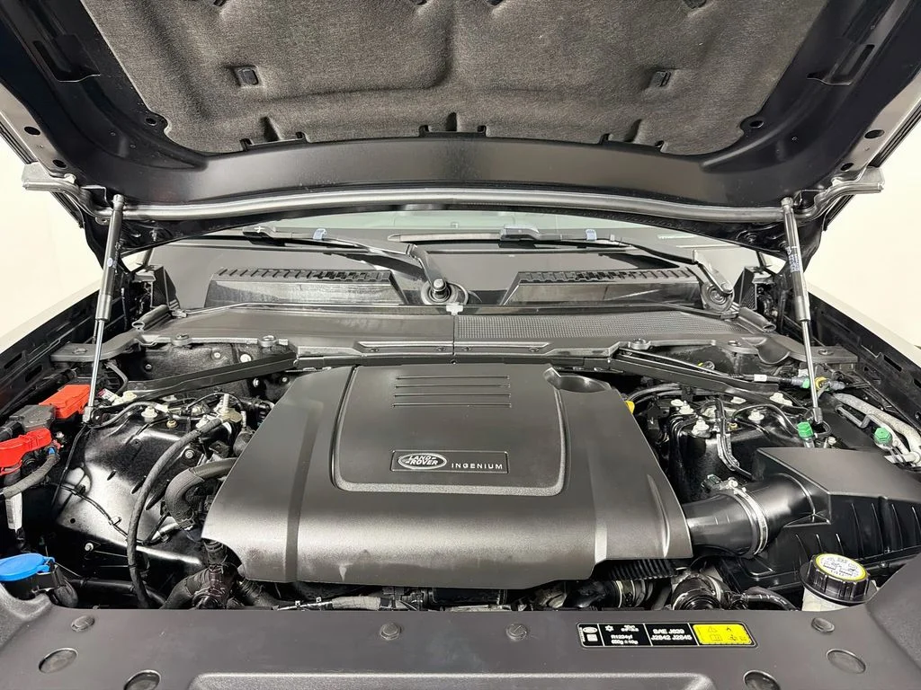 Certified Used 2024 Black Land Rover S image 32
