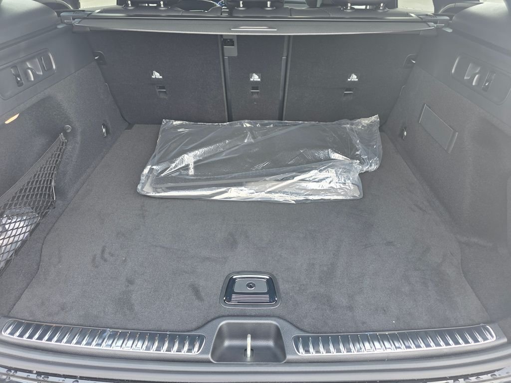 New 2026 Black Mercedes-Benz GLC 300 image 26