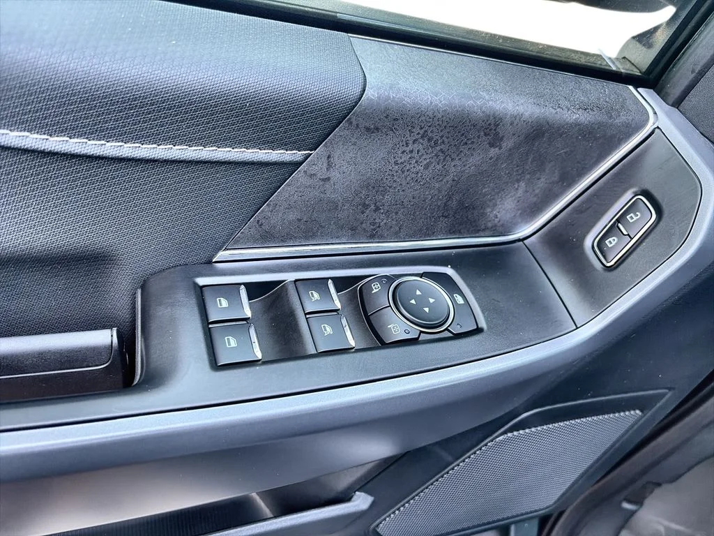 Used 2025 Gray Ford XLT image 24