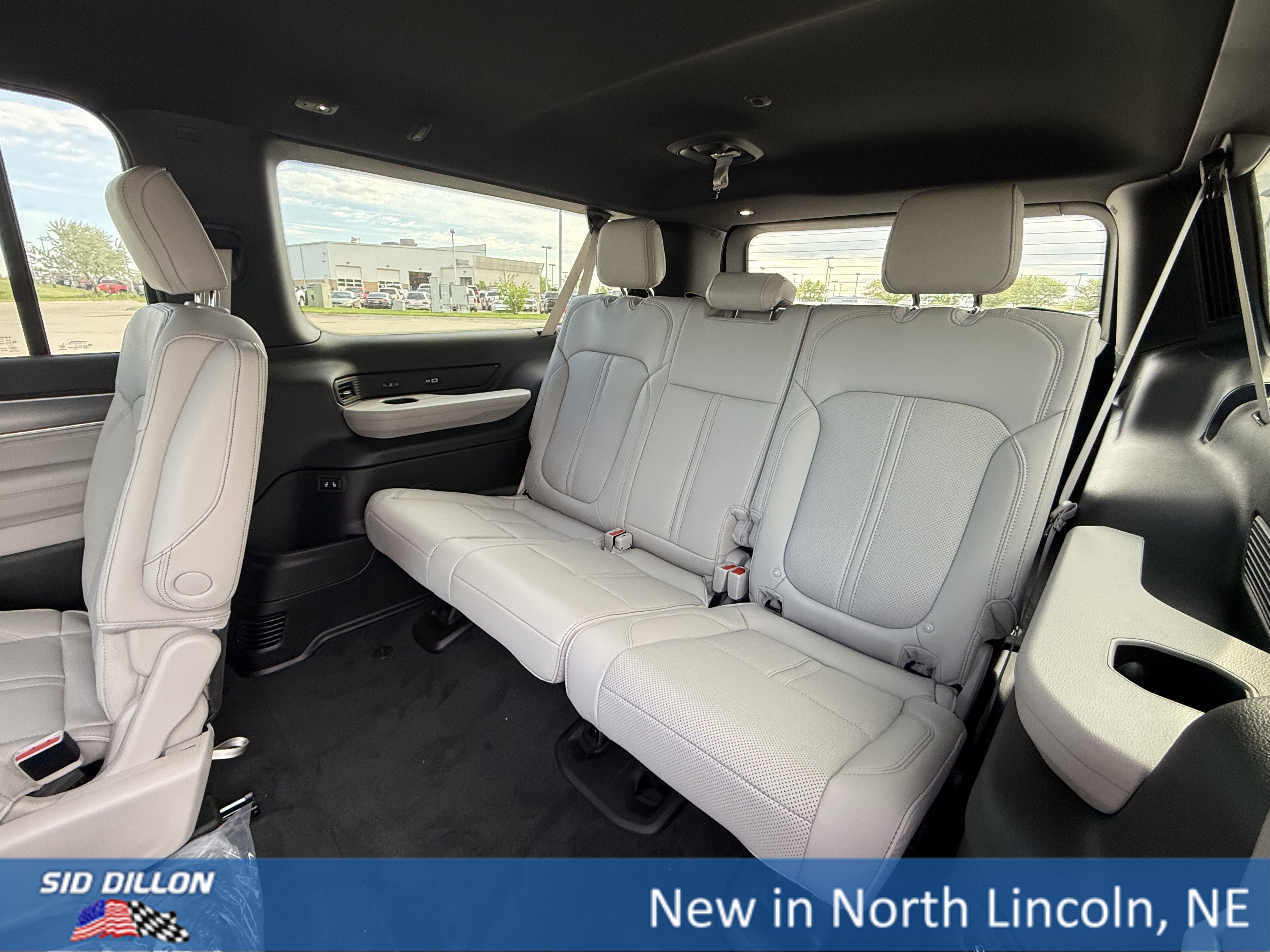 New 2026 High Gloss Black Exterior Paint Jeep Limited Altitude image 16