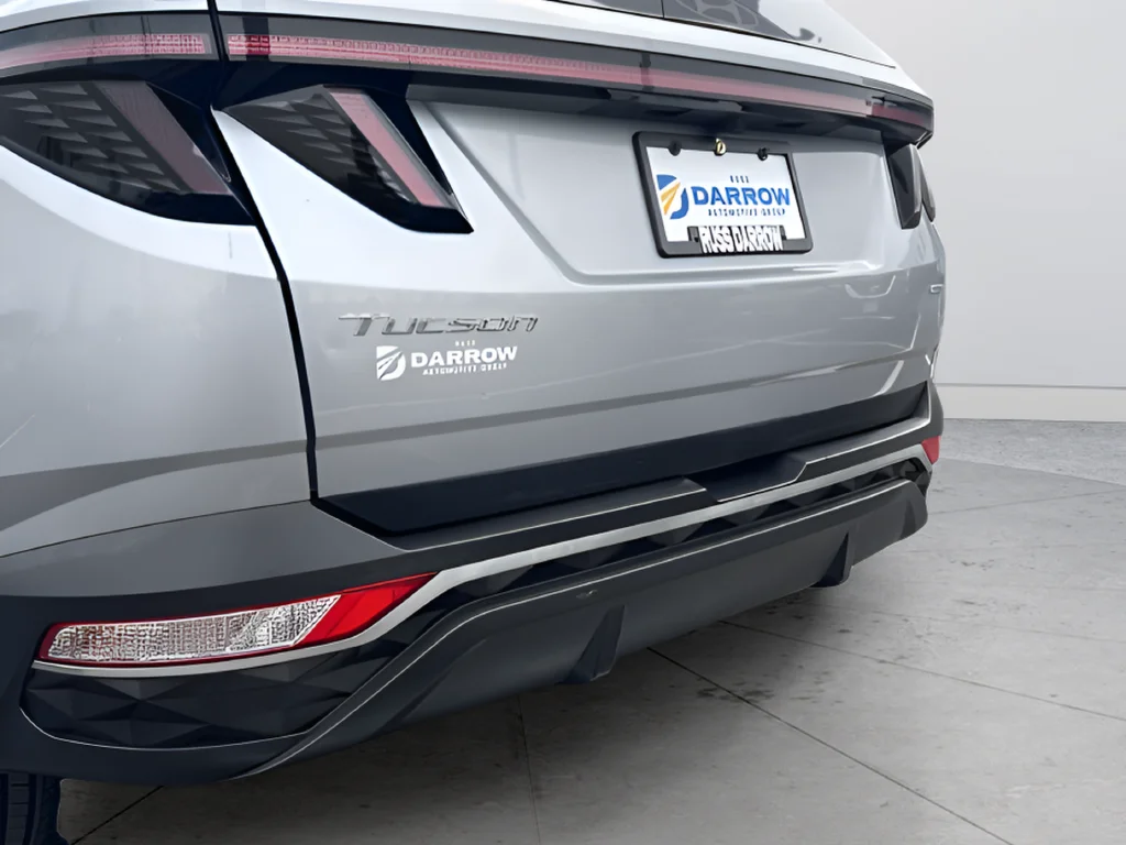 Used 2023 Silver Hyundai SEL image 28