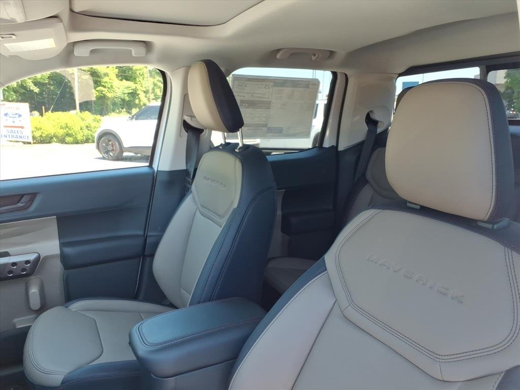 New 2026 Oxford White Ford Lariat® image 17