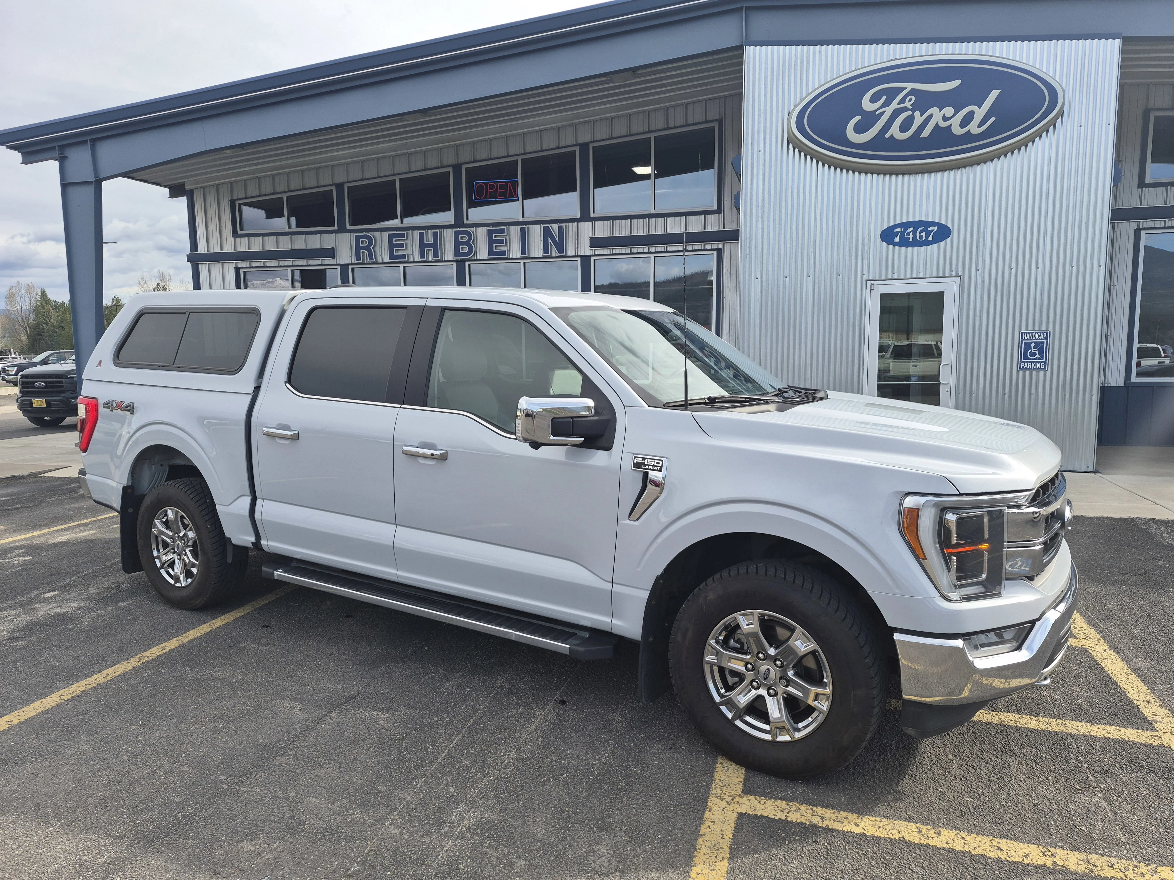 2021 Ford F-150 Lariat 4x4 SuperCrew 145 in's photo