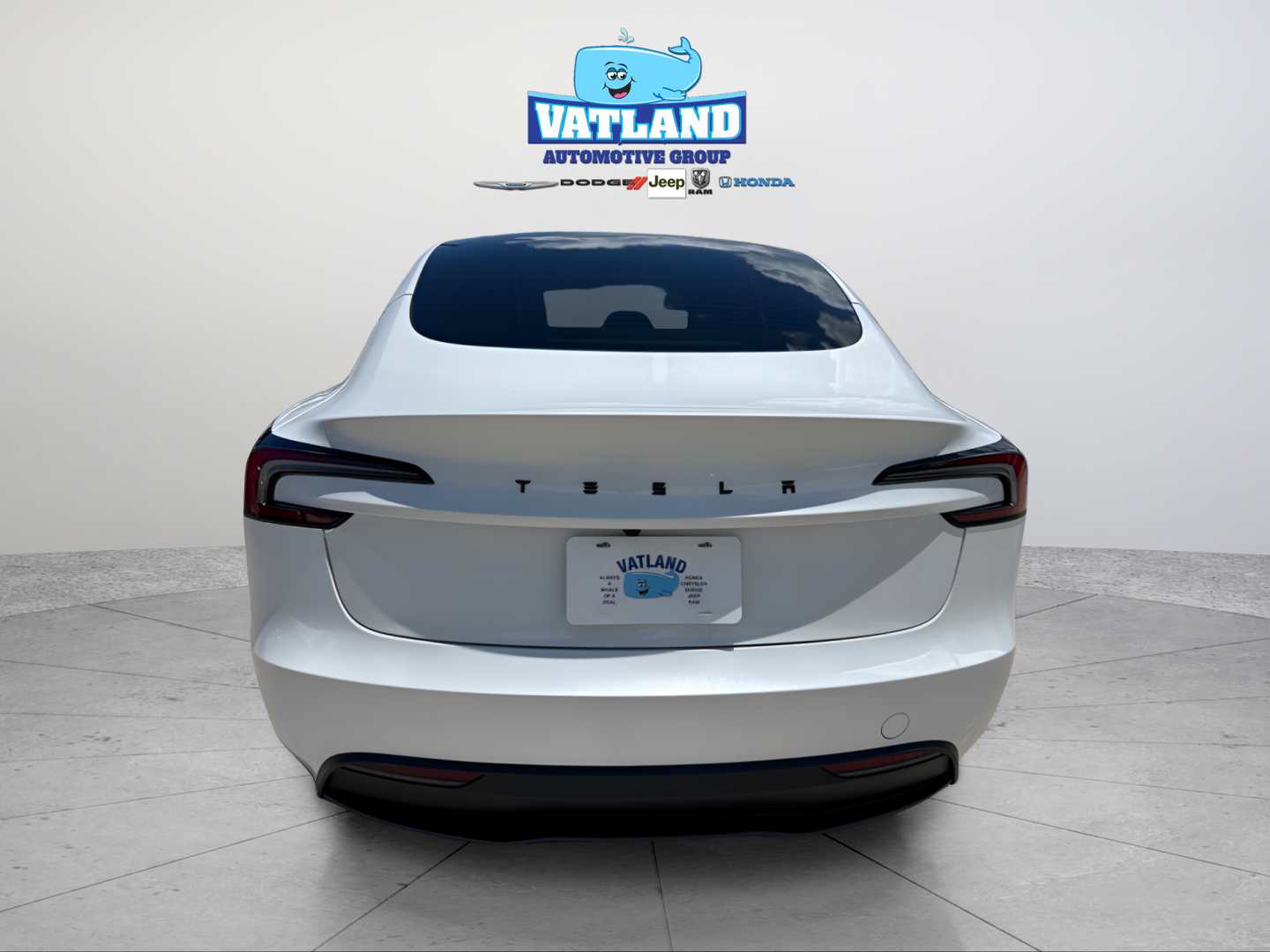 Used 2025  Tesla Long Range image 4