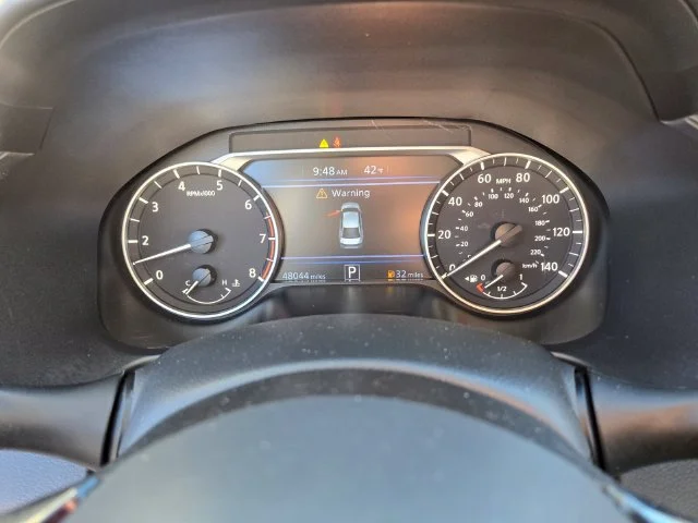 Used 2025 Gray Nissan SR image 35
