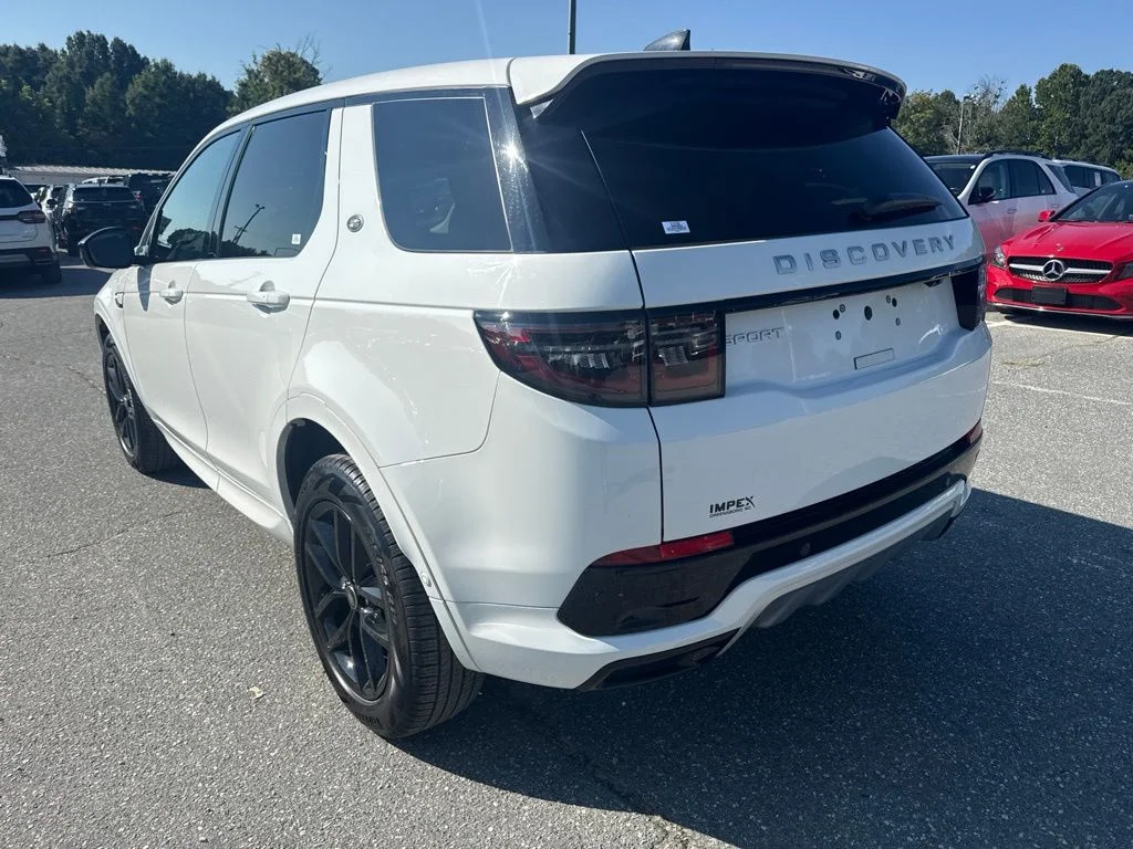 Used 2025 White Land Rover S image 5