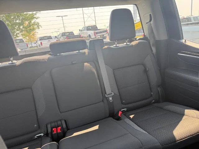 Used 2025 White GMC Elevation image 20