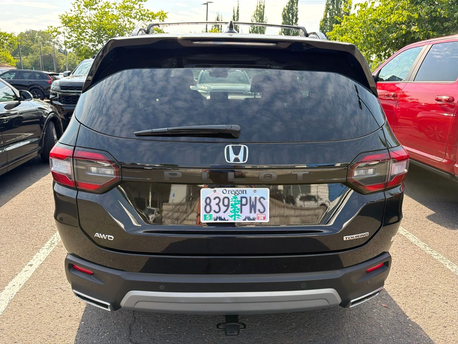 Used 2025 Crystal Black Pearl Honda Touring image 5