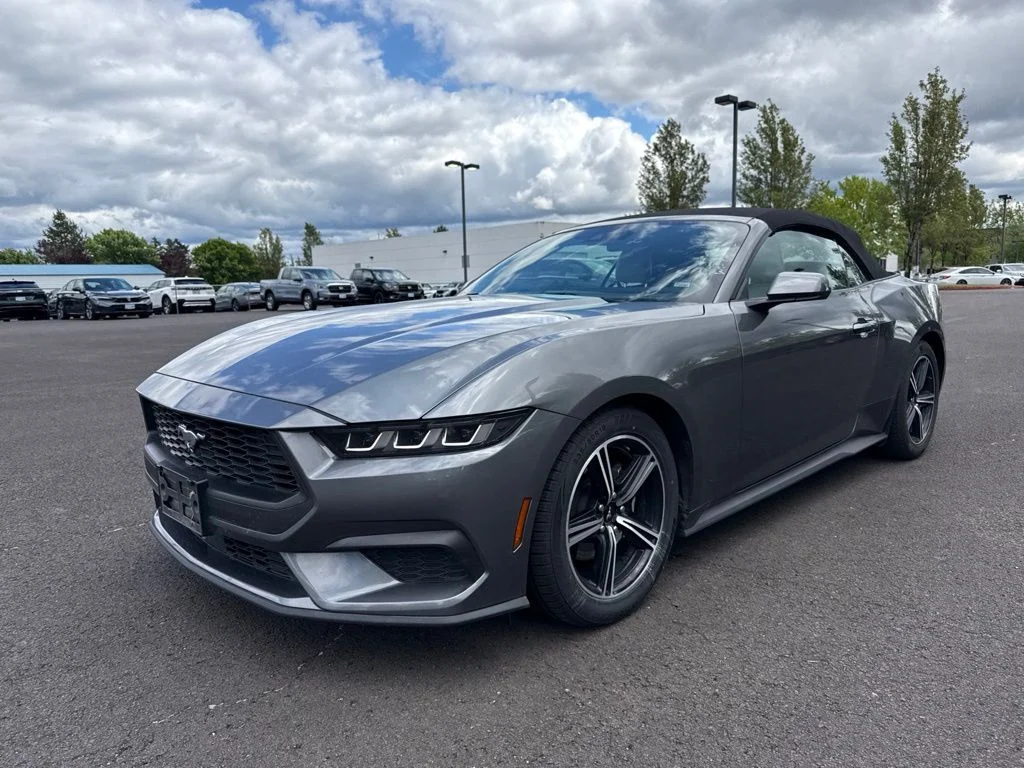 Used 2024 Carbonized Gray Metallic Ford EcoBoost Premium image 3
