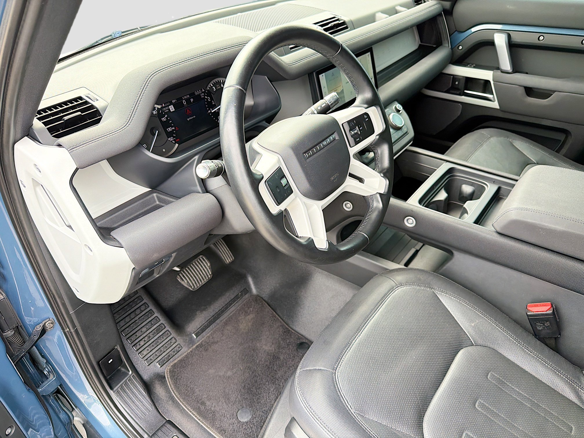 Certified Used 2022 Tasman Blue Metallic Land Rover X-Dynamic SE image 24