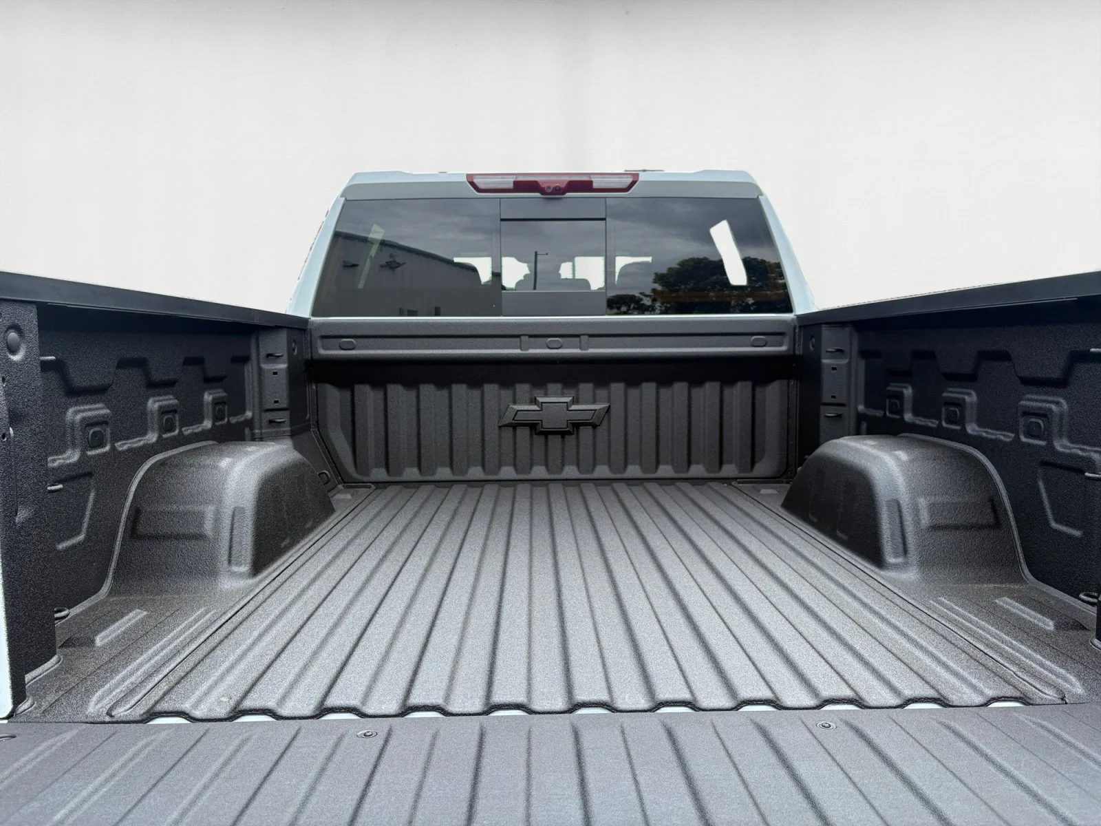 New 2026 White Chevrolet High Country image 19