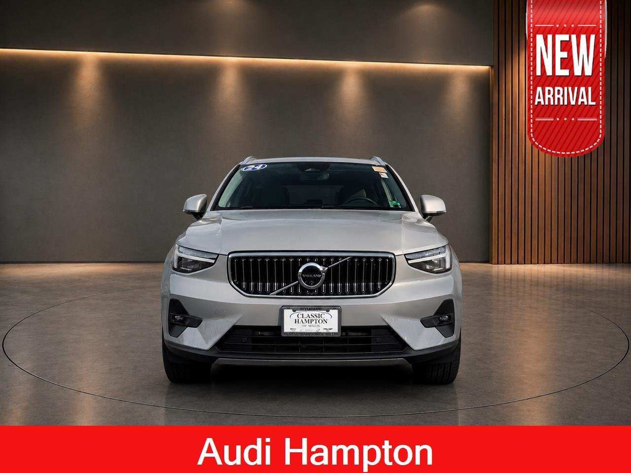 2024 Volvo XC40 B5 Ultimate Bright AWD's photo