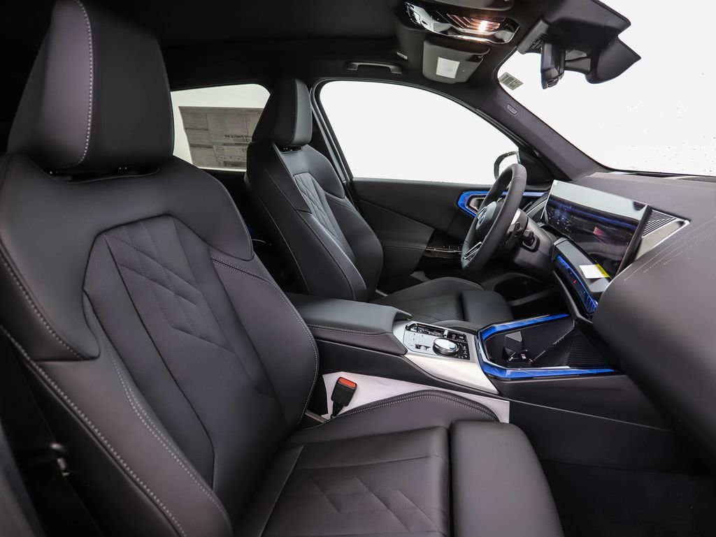 New 2026 Dark Graphite BMW 30 xDrive image 30