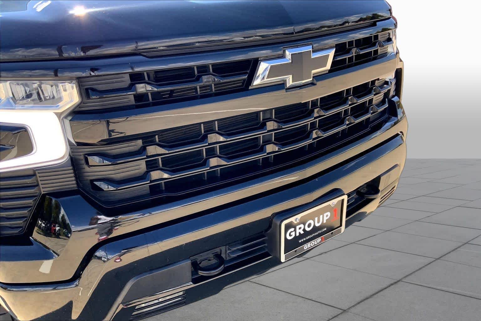 Used 2023 Black Chevrolet RST image 30