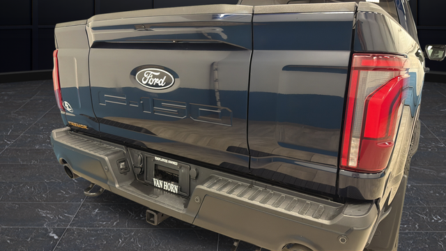 Used 2025 Antimatter Blue Metallic Ford Tremor image 40