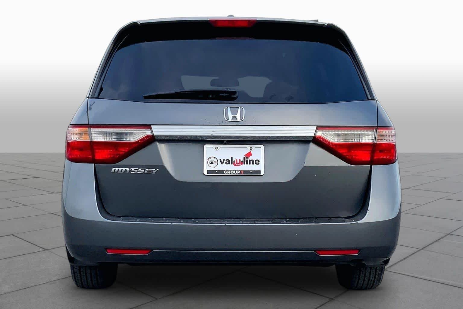 Used 2013 Polished Metal Metallic Honda EX-L image 5