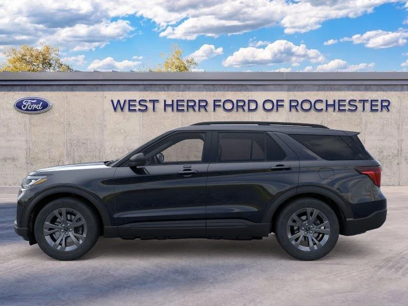 Used 2026 Agate Black Ford Active image 4