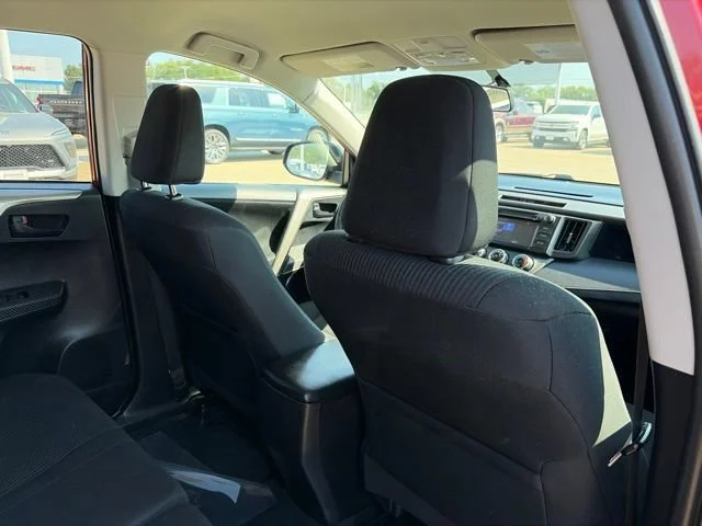Used 2014 Red Toyota LE image 46