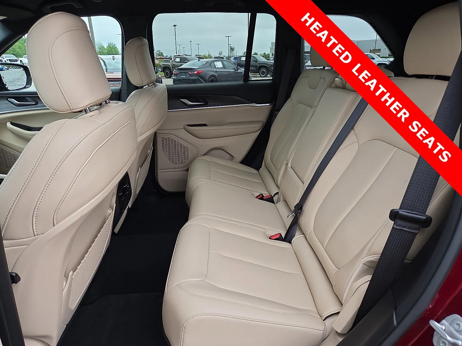 Used 2025 Velvet Red Pearlcoat Jeep Limited image 10