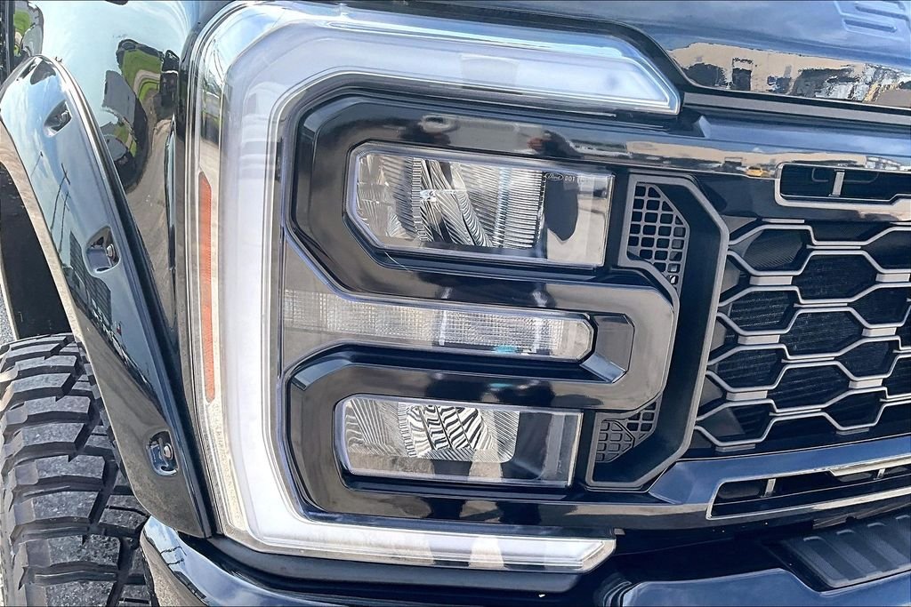 New 2025 Black Ford XLT image 16