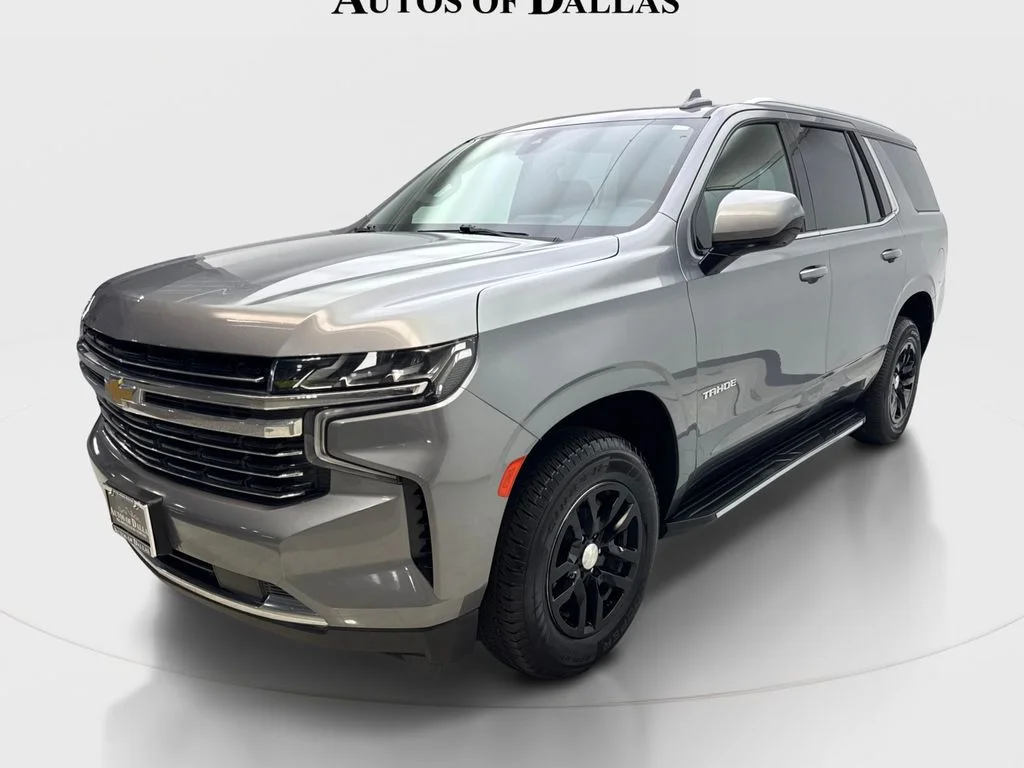 Used 2021 Gray Chevrolet LT image 2