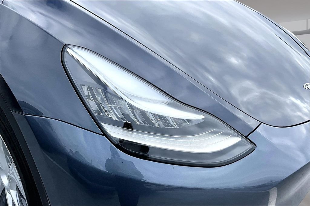 Used 2021 Gray Tesla Long Range image 27