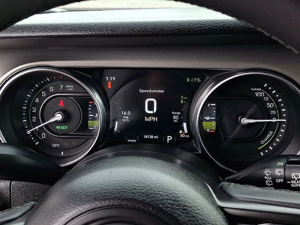 Used 2023 Gray Jeep 4x4 image 28