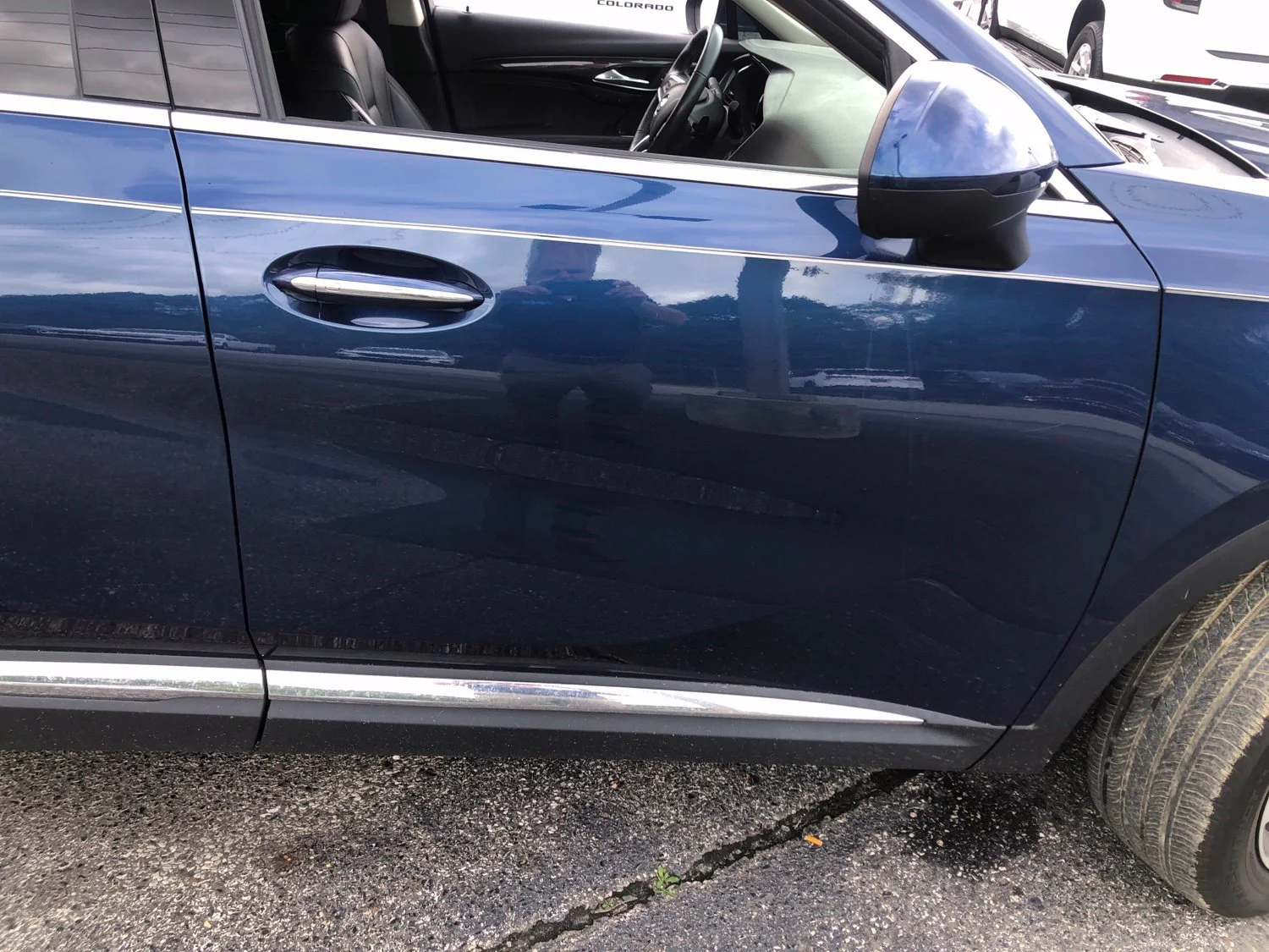 Used 2023 SAPPHIRE METALLIC Buick Essence image 29