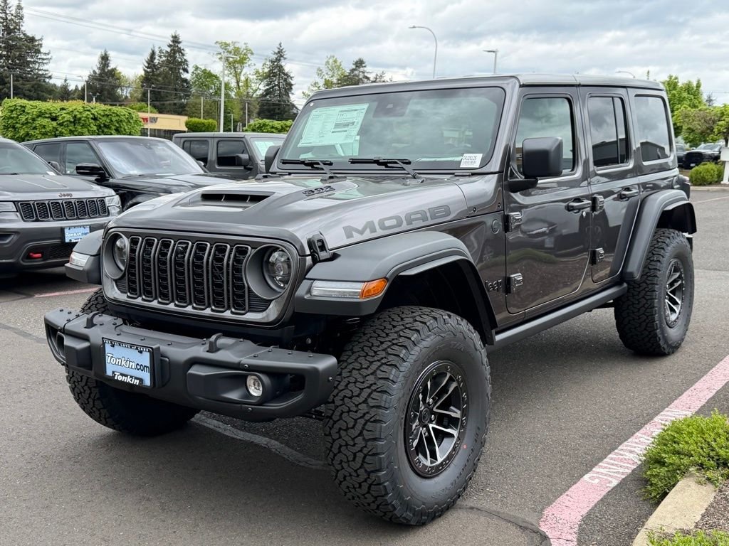 New 2026 Granite Crystal Metallic Clear-Coat Exterior Paint Jeep Moab 392 image 4